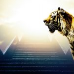 「『岐路』に向き合い、突進するトラ年に」